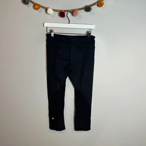 Lululemon Run: Inspire Crop II Black - Picture 5 of 7